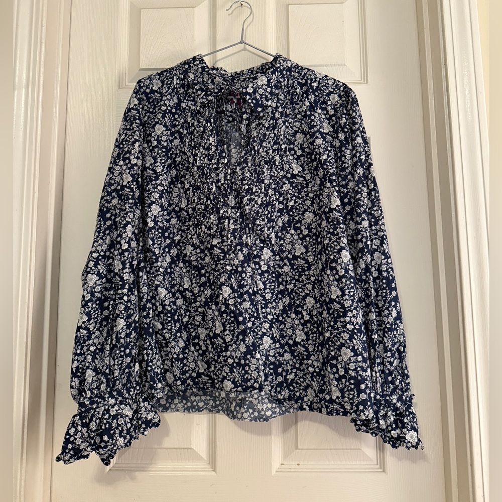 J.Crew scalloped popover top in Liberty Summer Blooms fabric- navy and white